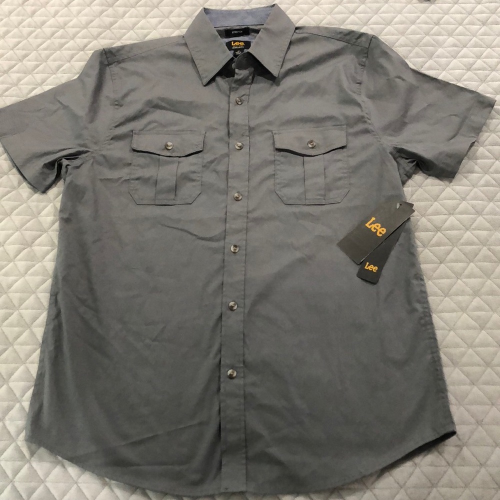 Lee’s Button Down Short Sleeve Shirt